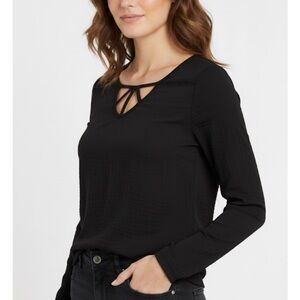 *BIN* DEMOCRACY Cut Out Design at Neckline Top, Women’s Size M, Black